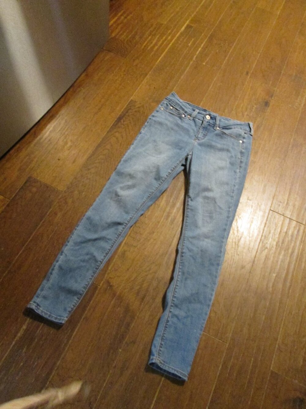 Seven 7 jeans straight leg light wash sz 4